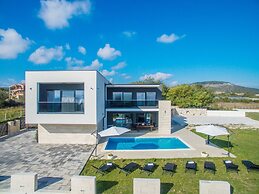 Villa F&A