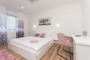 Villa F&A