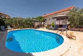 Villa Pine
