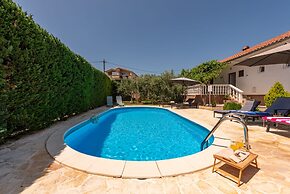 Villa Pine