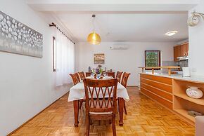 Villa Pine