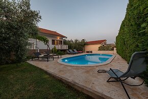 Villa Pine
