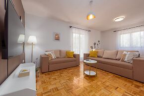 Villa Pine