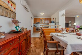 Villa Pine