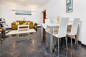 Villa Sky