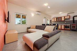 Villa Dandelion