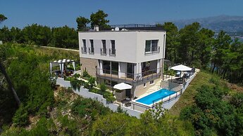 Villa Mirta