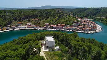 Villa Mirta