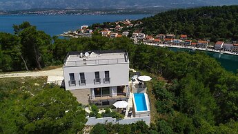 Villa Mirta