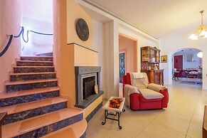 Villa Clara few km from the sea