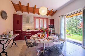 Villa Clara few km from the sea