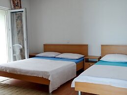 Beautiful Coastline View Apartment a4