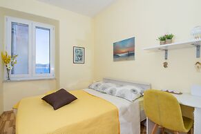 Vera Seaview Apartment