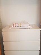 Stylish And Spacious 1 Bedroom Flat In Trendy Area