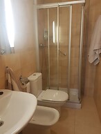 Stylish And Spacious 1 Bedroom Flat In Trendy Area