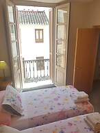 Stylish And Spacious 1 Bedroom Flat In Trendy Area