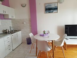 Room in Apartment - Villa Puljic