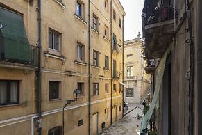 Historical Downtown Tarragona Apartment
