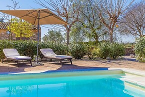 Villa in Consell With Private Pool, air Conditioning and Wifi