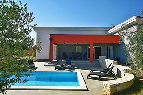 Luxury villa Maya