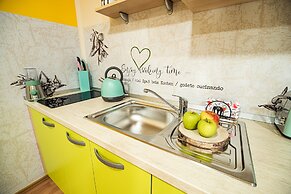 Lux Living Apartment Budic