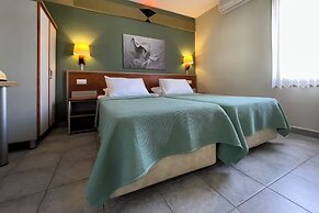 Green Mar Hotel