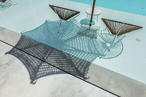 Mirablue Luxury Residences