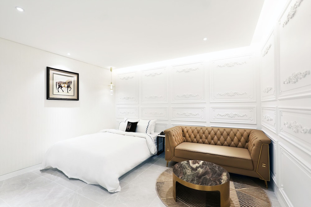 Mari Hotel