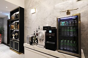 Mari Hotel
