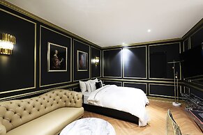 Mari Hotel