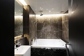 Mari Hotel