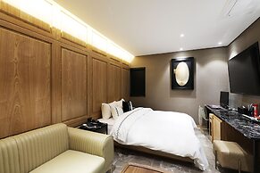 Mari Hotel