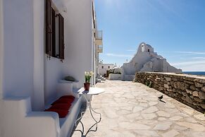 Sunset Paraportiani Rooms