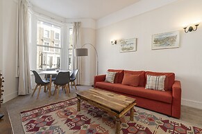 JOIVY Charming 1 Bed Flat, Sleeps 4