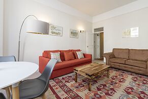 JOIVY Charming 1 Bed Flat, Sleeps 4