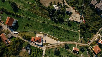 Uphill Glavanovic Villa