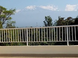 Kilimanjaro White House Hotel
