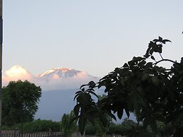 Kilimanjaro White House Hotel