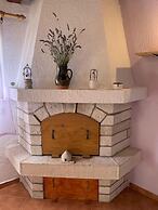 Cozy Dorina Apartment for 2