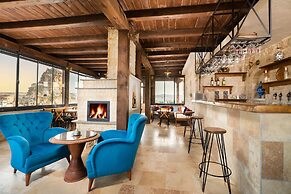 Megaron Cave Hotel