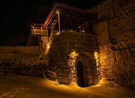 Megaron Cave Hotel