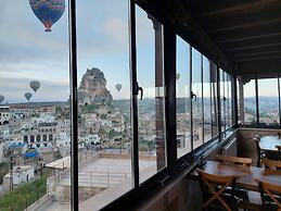 Megaron Cave Hotel