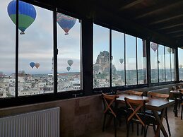 Megaron Cave Hotel
