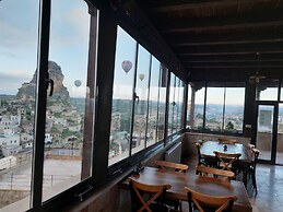 Megaron Cave Hotel