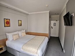 Lancaster Hall Hotel