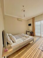 Cennet Hotel