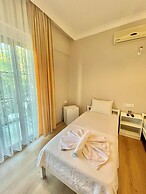 Cennet Hotel