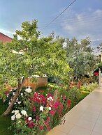 Cennet Hotel