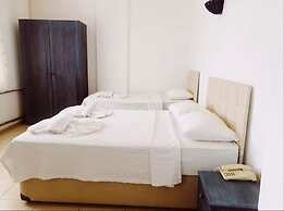 Lavinia Otel
