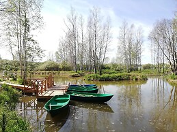 Hobbitland Eco Hotel